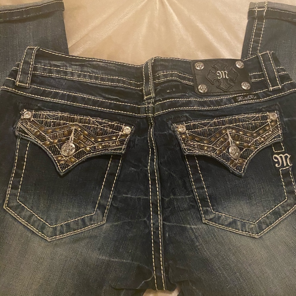 Miss Me capris in excellent condition
